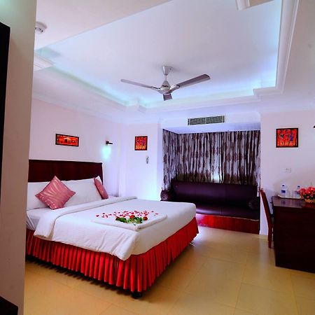 Sps Kings Way Hotell Thiruvananthapuram Exteriör bild