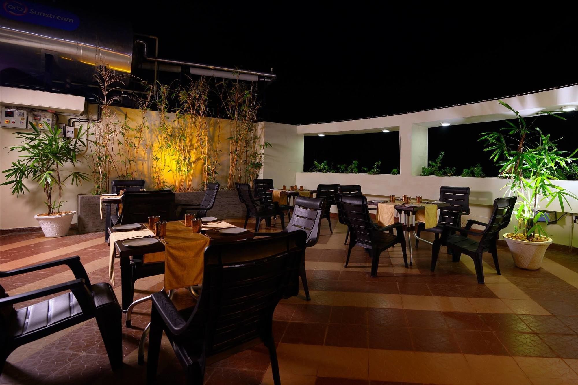 Sps Kings Way Hotell Thiruvananthapuram Exteriör bild