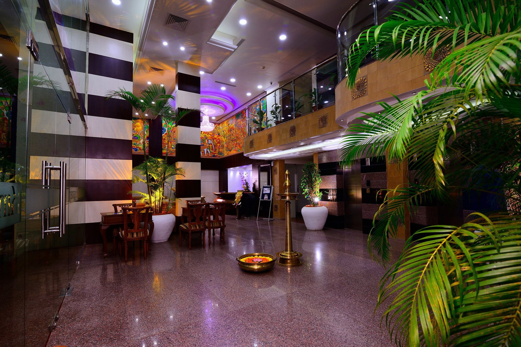 Sps Kings Way Hotell Thiruvananthapuram Exteriör bild